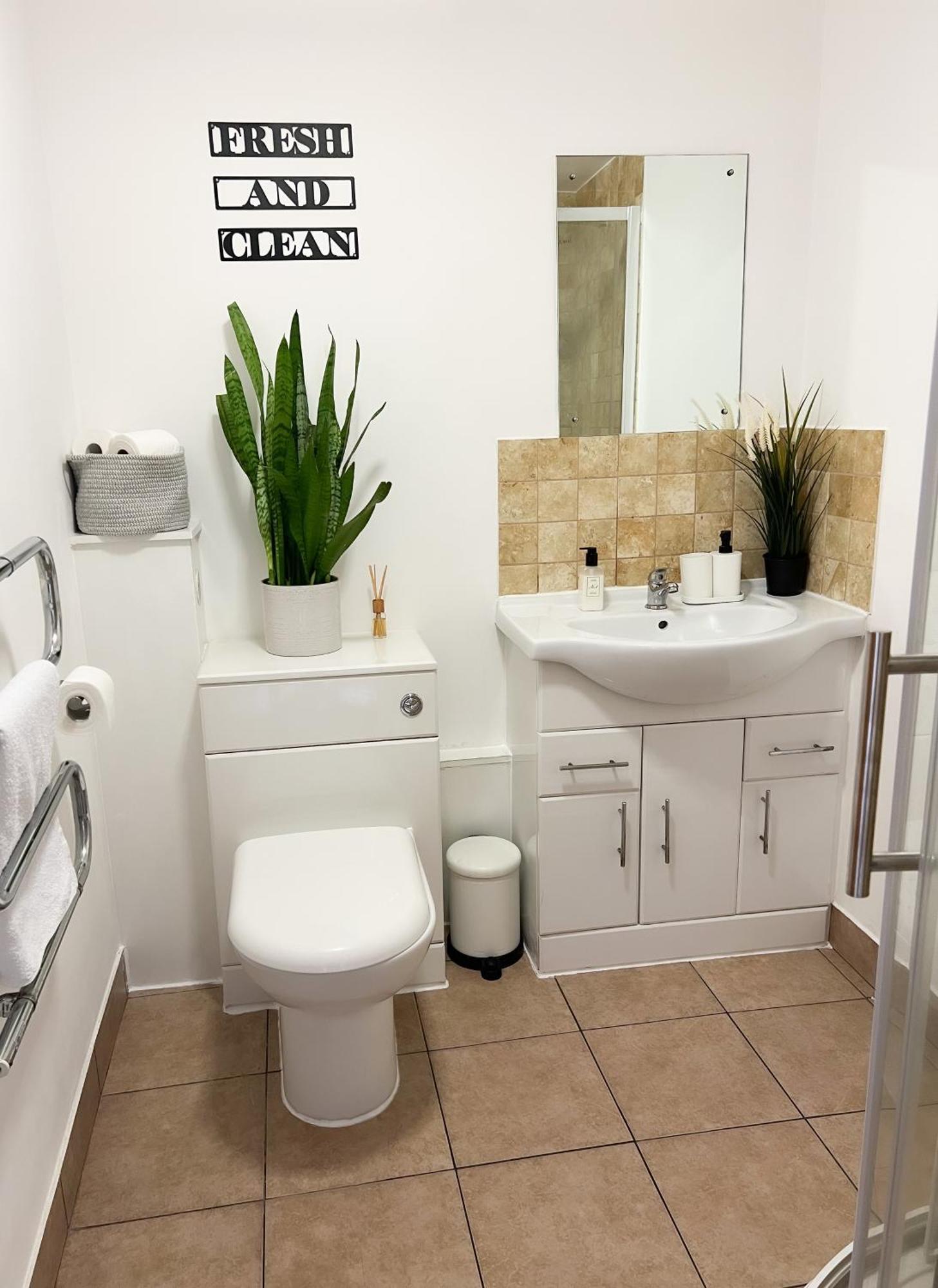 London Stylish 1 Bedroom Apartment Экстерьер фото