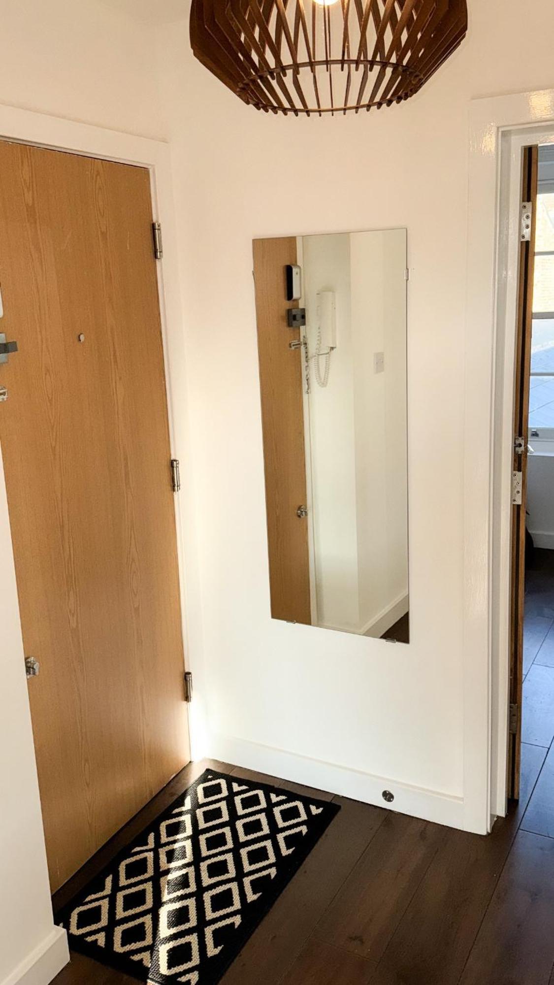 London Stylish 1 Bedroom Apartment Экстерьер фото